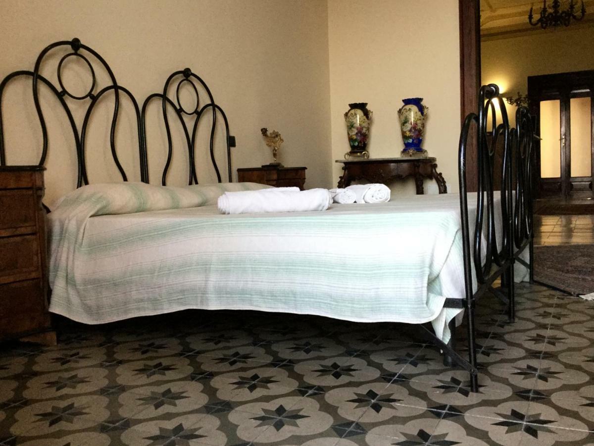 Marina Inn Милаццо Экстерьер фото
